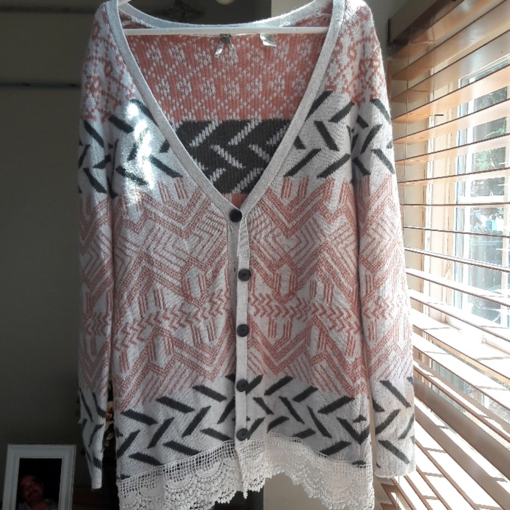 Women's BKE buckle sweater